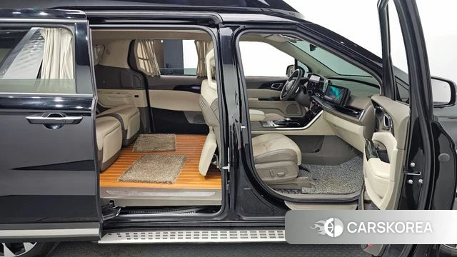 Kia Carnival 4th generation 2022 Черный из Кореи, фото 3