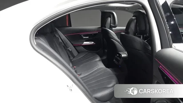 Mercedes-Benz E-Class W214 2025 Белый из Кореи, фото 3