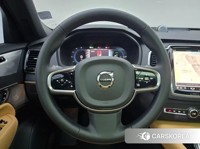 Volvo XC90 second Generation 2024 Белый из Кореи, фото 3