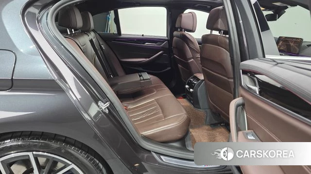 BMW 5 Series (G30) 2022 Серый из Кореи, фото 3