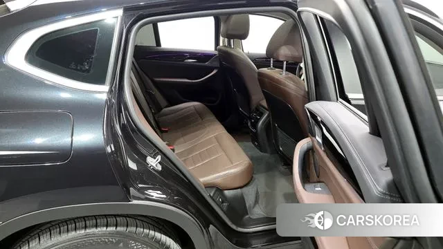 BMW X4 (G02) 2022 Черный из Кореи, фото 3