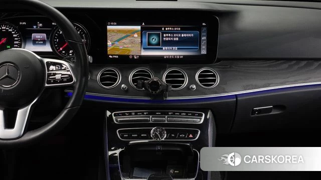 Mercedes-Benz E-Class W213 2019 Серебряный из Кореи, фото 3
