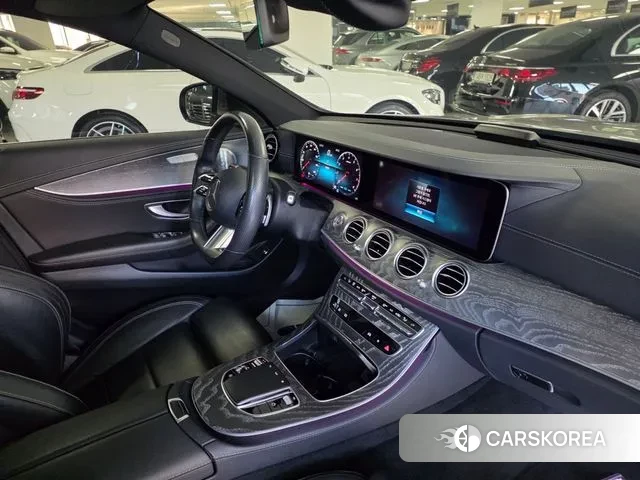 Mercedes-Benz E-Class W213 2021 Серебряный из Кореи, фото 3