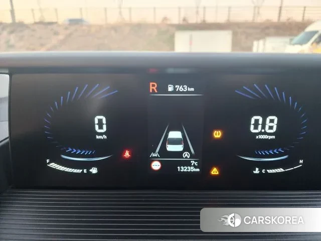 Hyundai Staria 2022 Белый из Кореи, фото 3