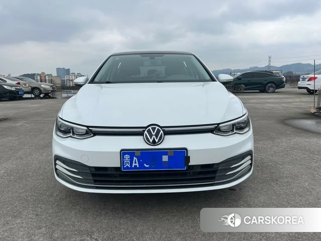 Volkswagen Golf 2022 Белый из Китая, фото 3