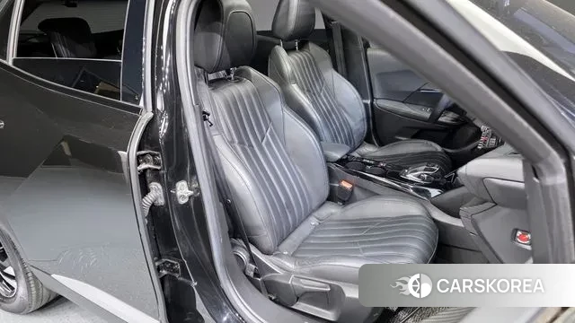 Peugeot 2008 Second generation 2020 Черный из Кореи, фото 3