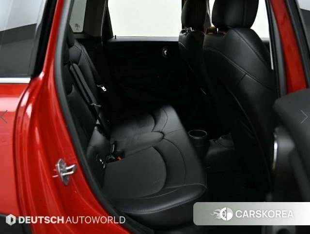 Mini Cooper 2018 Красный из Кореи, фото 3