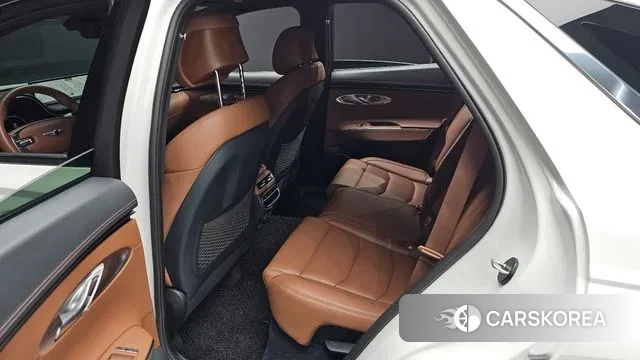 Genesis GV70 2022 Черный из Кореи, фото 3