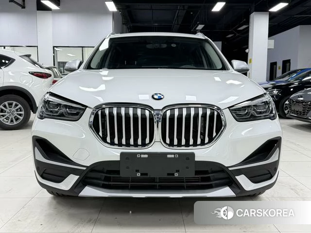 BMW X1 2021 Белый из Китая, фото 3