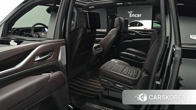 Cadillac Escalade 5th Generation 2023 Черный из Кореи, фото 3