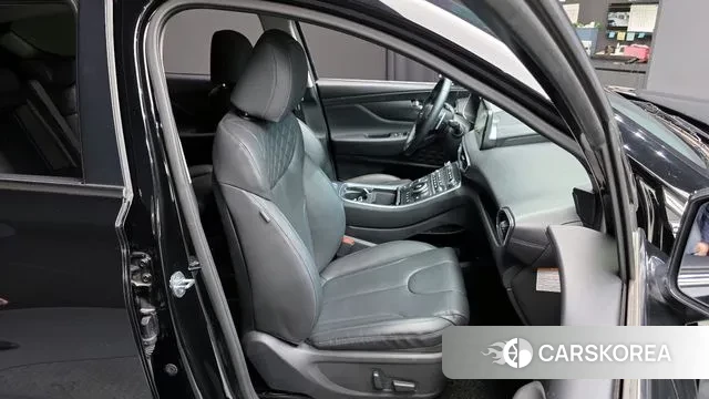 Hyundai The New Santa Fe 2023 Черный из Кореи, фото 3