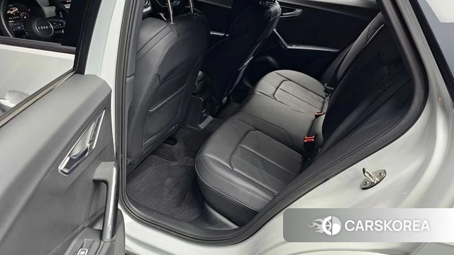 Audi Q2 2023 Белый из Кореи, фото 3