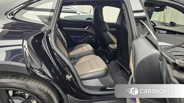 Porsche Taycan 2023 Черный из Кореи, фото 3