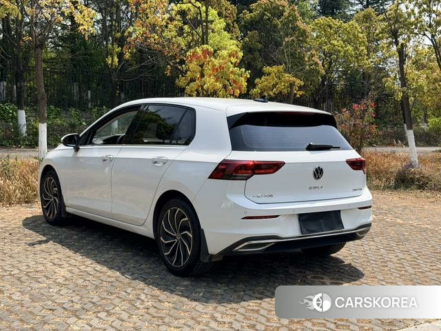 Volkswagen Golf 2021 Белый из Китая, фото 3