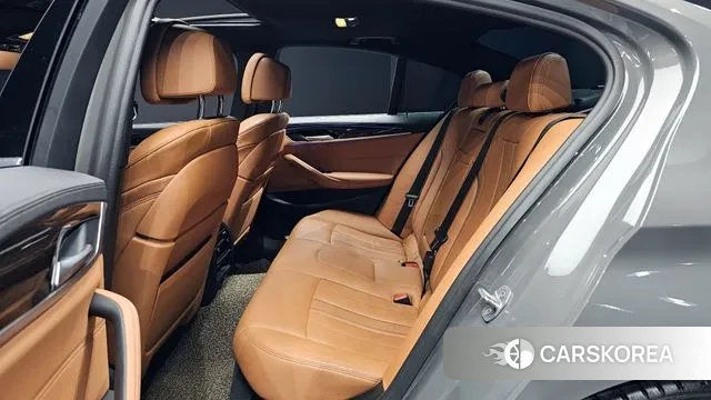 BMW 5 Series (G30) 2020 Серый из Кореи, фото 3