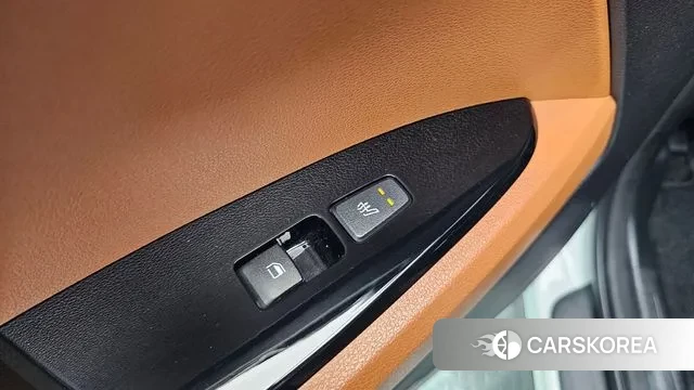 Kia Sportage 5th Generation Hybrid 2021 Белый из Кореи, фото 3