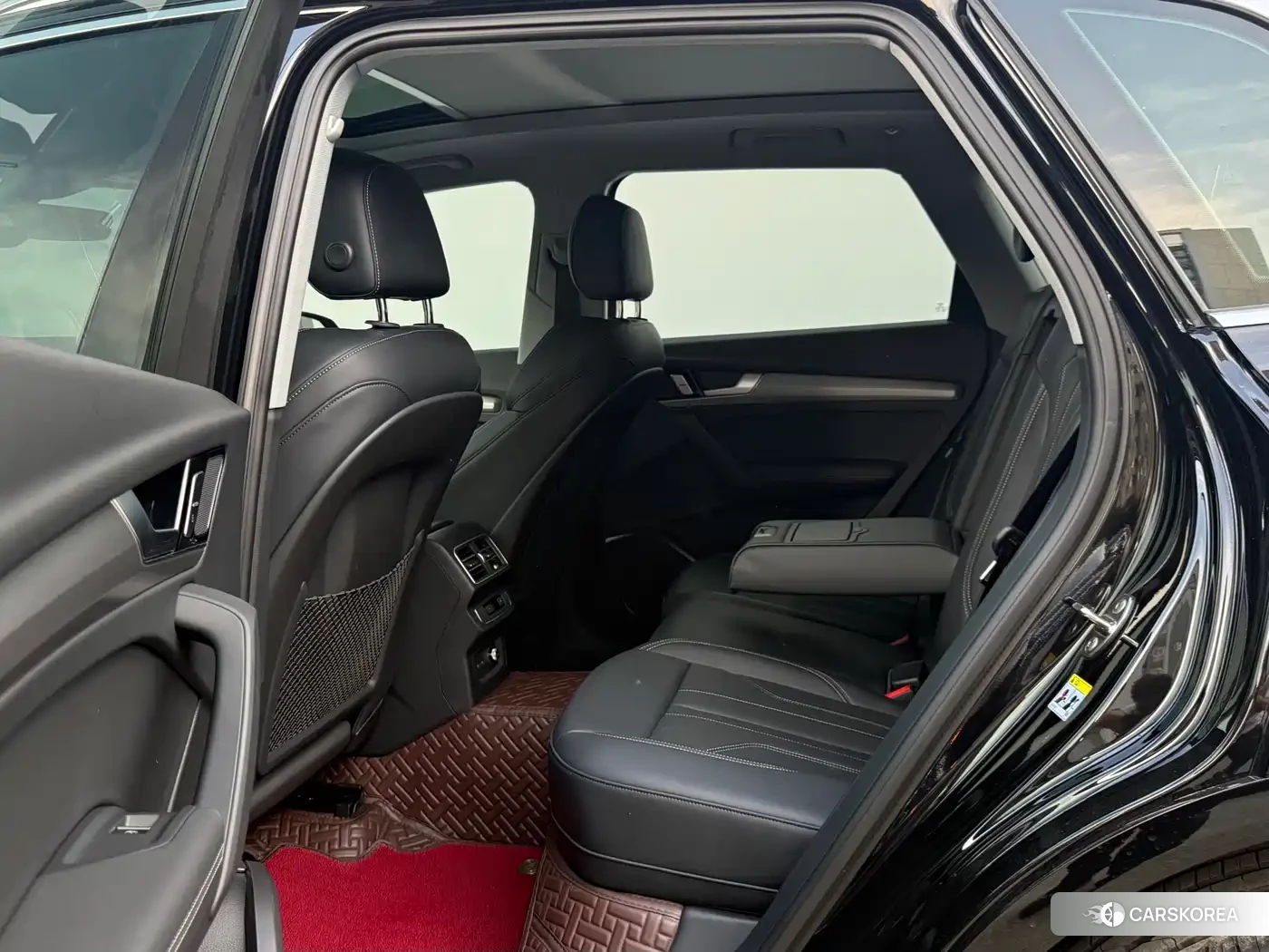 Audi Q5L 2025 Черный из Китая, фото 3