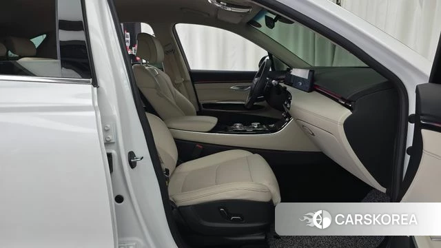 Genesis GV70 2024 Белый из Кореи, фото 3