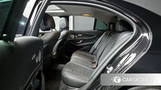 Mercedes-Benz E-Class W213 2018 Черный из Кореи, фото 3