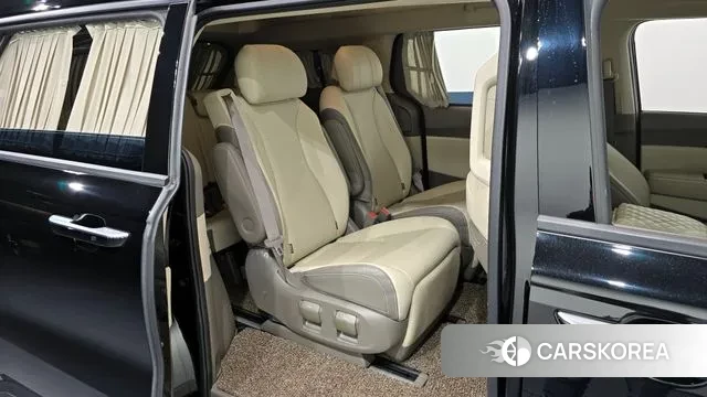 Kia Carnival 4th generation 2023 Черный из Кореи, фото 3