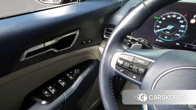 Kia Sportage 5th Generation Hybrid 2023 Черный из Кореи, фото 3