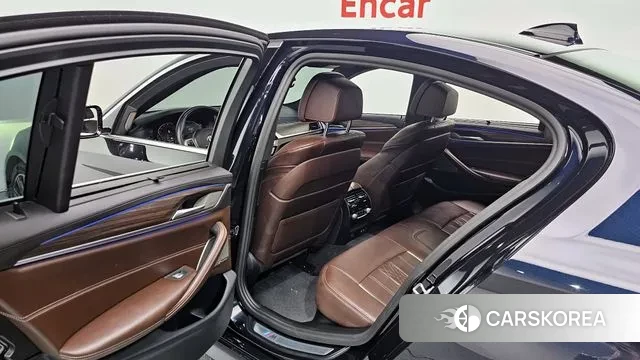 BMW 5 Series (G30) 2020 Черный из Кореи, фото 3