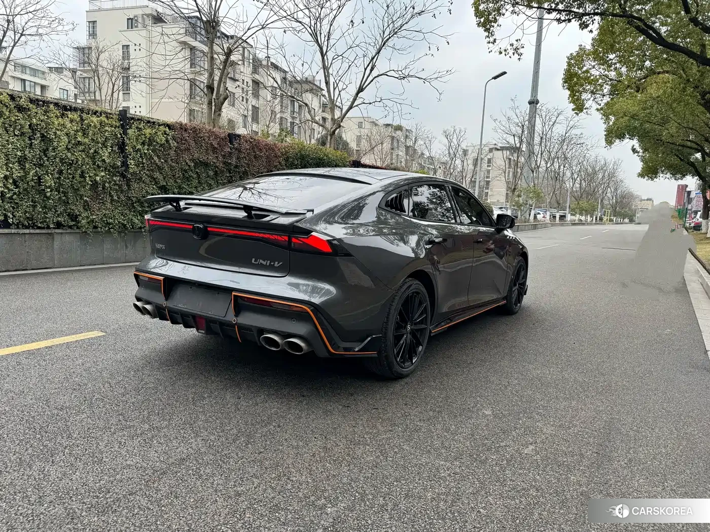 Chang'an UNI-V 2022 Silver/gray из Китая, фото 3