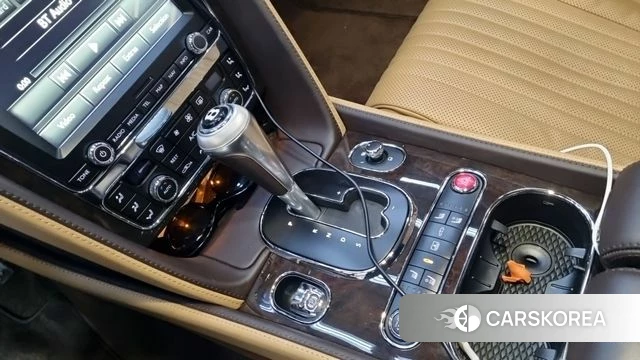 Bentley Flying Spur 2nd Generation 2018 Черный из Кореи, фото 3