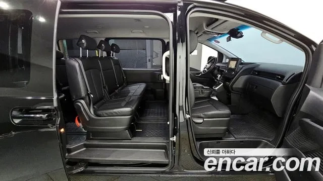 Hyundai Staria 2021 Черный из Кореи, фото 3