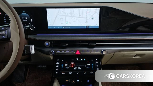 Hyundai Grandeur Hybrid (GN7) 2024 Белый из Кореи, фото 3