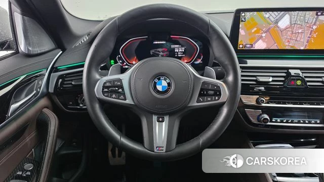 BMW 5 Series (G30) 2021 Серебристо-серый из Кореи, фото 3