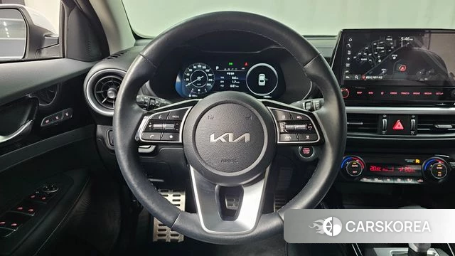 Kia The New K3 2nd generation 2024 Белый из Кореи, фото 3