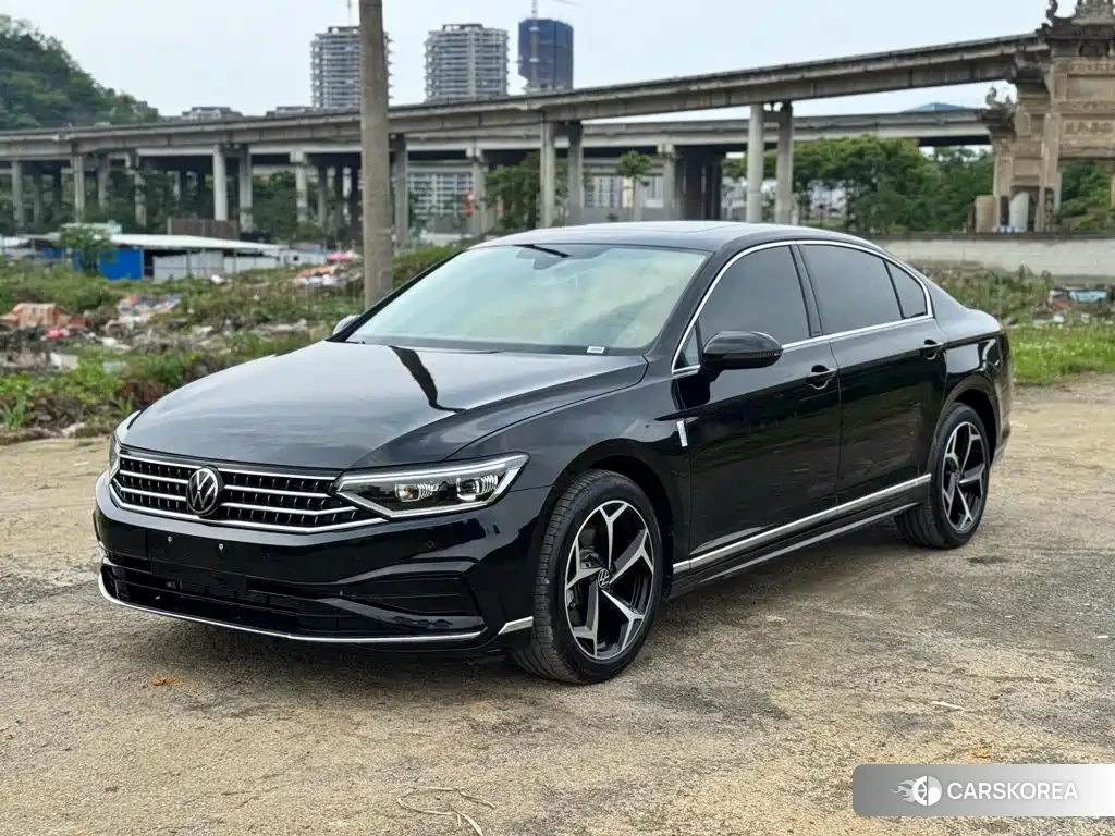 Volkswagen Magotan 2026 Черный из Китая, фото 3