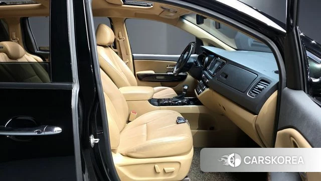 Kia The New Carnival 2019 Черный из Кореи, фото 3