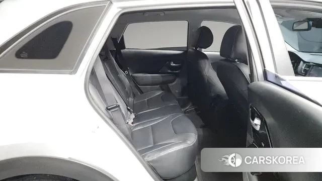 Kia Niro EV 2021 Серебристо-серый из Кореи, фото 3