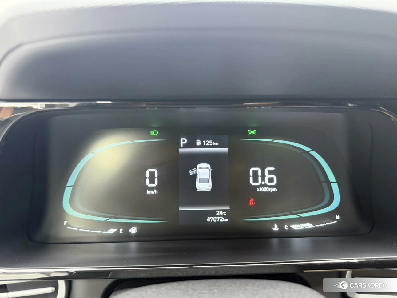 Hyundai Elantra 2023 Белый из Китая, фото 3