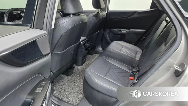 Lexus NX350h Second generation 2023 Песочный из Кореи, фото 3