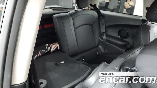 Mini Cooper 2024 Красный из Кореи, фото 3