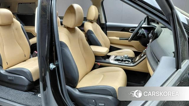 Kia Carnival 4th generation 2023 Черный из Кореи, фото 3