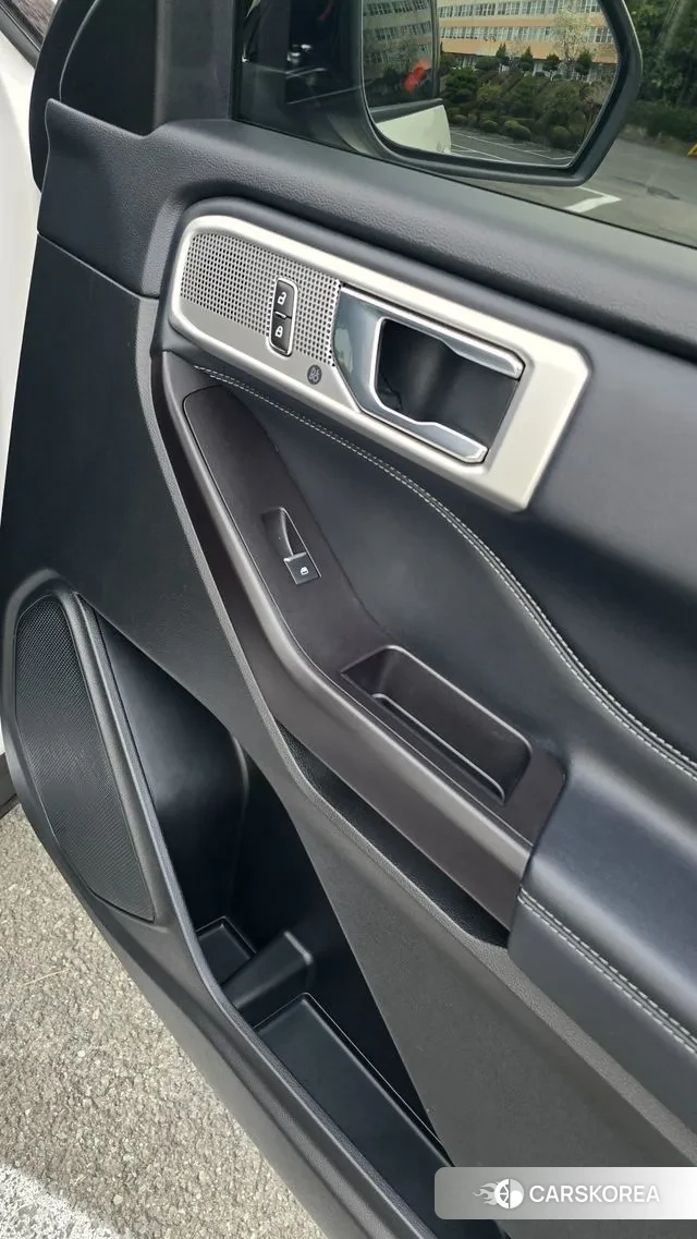 Ford Explorer 6th Generation 2019 Белый из Кореи, фото 3