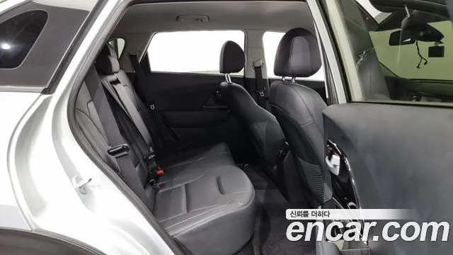 Kia Niro EV 2021 Серебристо-серый из Кореи, фото 3