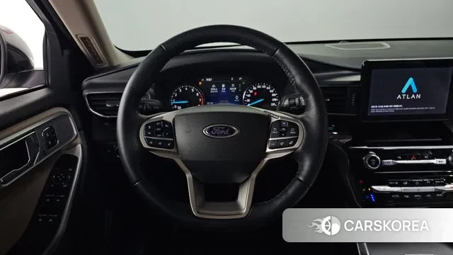 Ford Explorer 6th Generation 2022 Белый из Кореи, фото 3