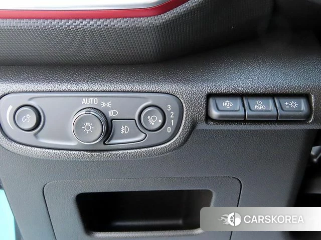 Chevrolet (GM Daewoo) Trailblazer 2020 Небесно-голубой из Кореи, фото 3
