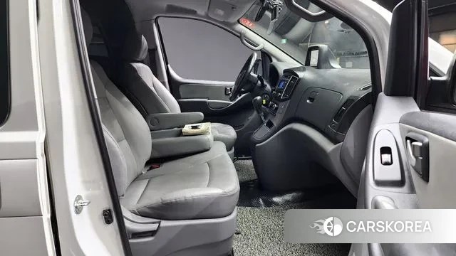 Hyundai The New Grand Starex 2019 Белый из Кореи, фото 3