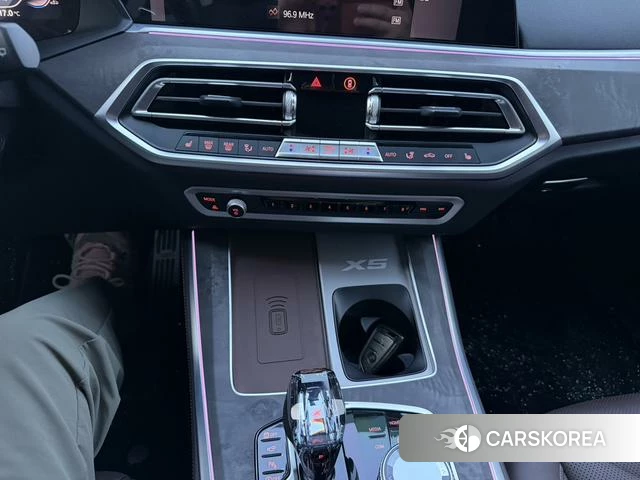 BMW X5 2023 Черный из Китая, фото 3