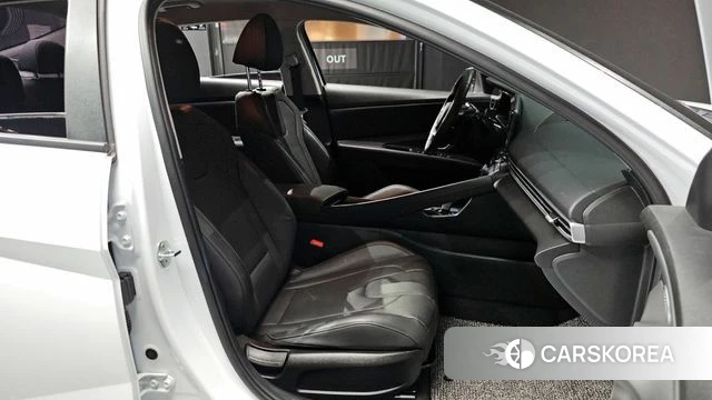 Hyundai The New Avante (CN7) 2023 Белый из Кореи, фото 3