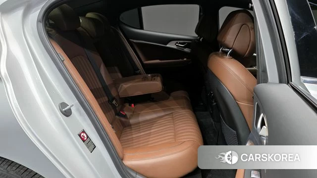 Genesis G70 2019 Серебристо-серый из Кореи, фото 3