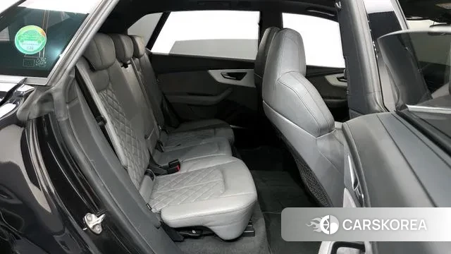 Audi Q8 (4M) 2021 Черный из Кореи, фото 3