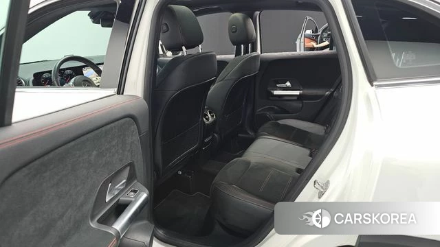 Mercedes-Benz GLA - Class H247 2023 Белый из Кореи, фото 3