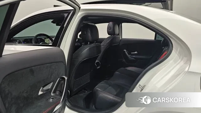 Mercedes-Benz A-Class W177 2022 Белый из Кореи, фото 3